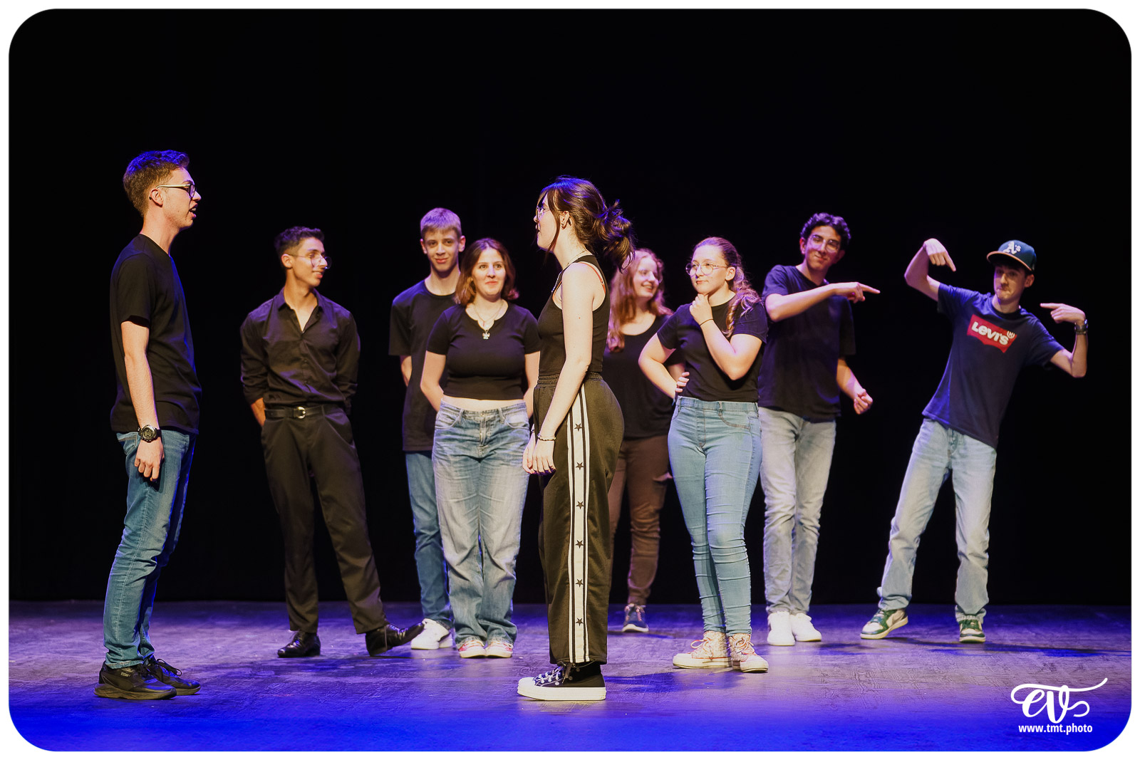 BLANCHE-NEIGE FOUTUE FORET